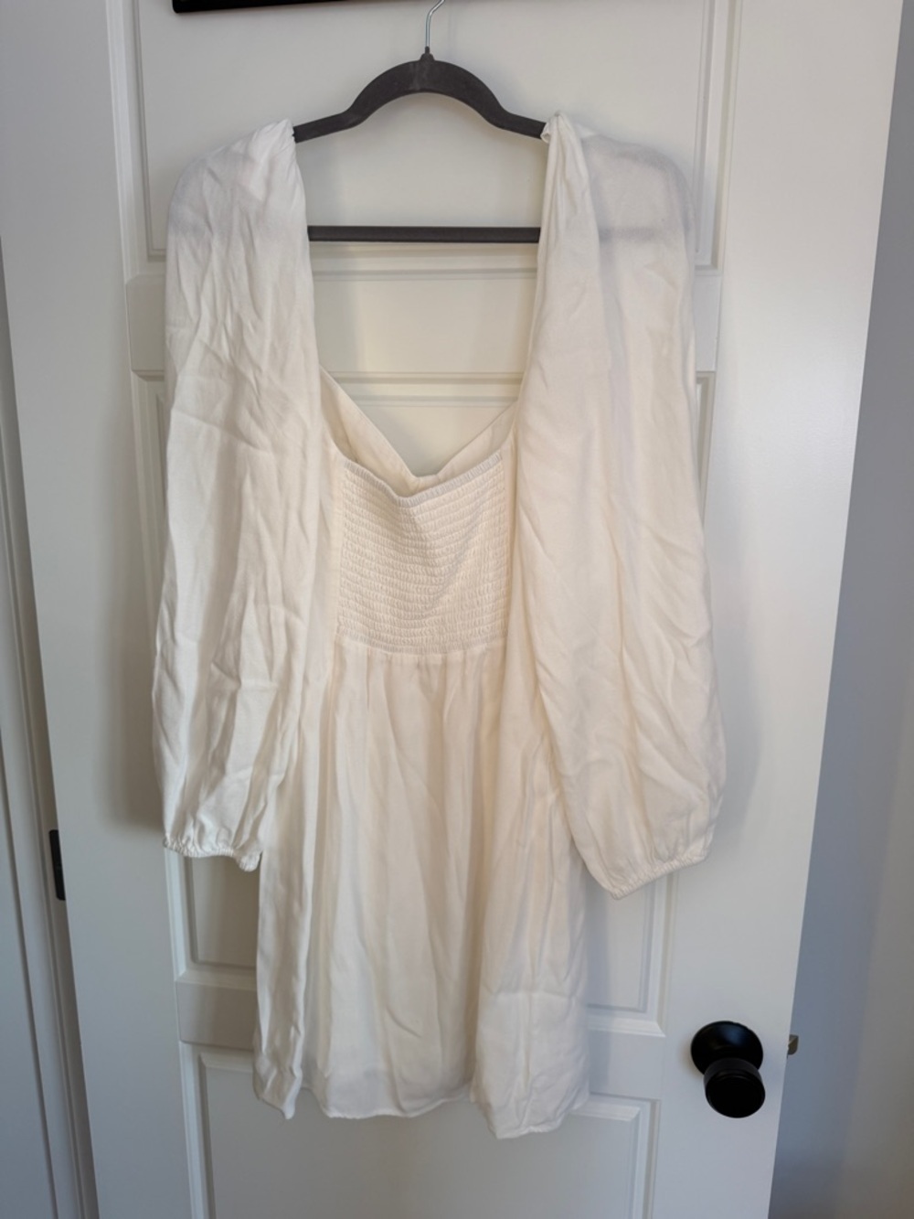 Wilfred White Novella Dress - Sweetheart Neck Mini Dress - Picture 3 of 4
